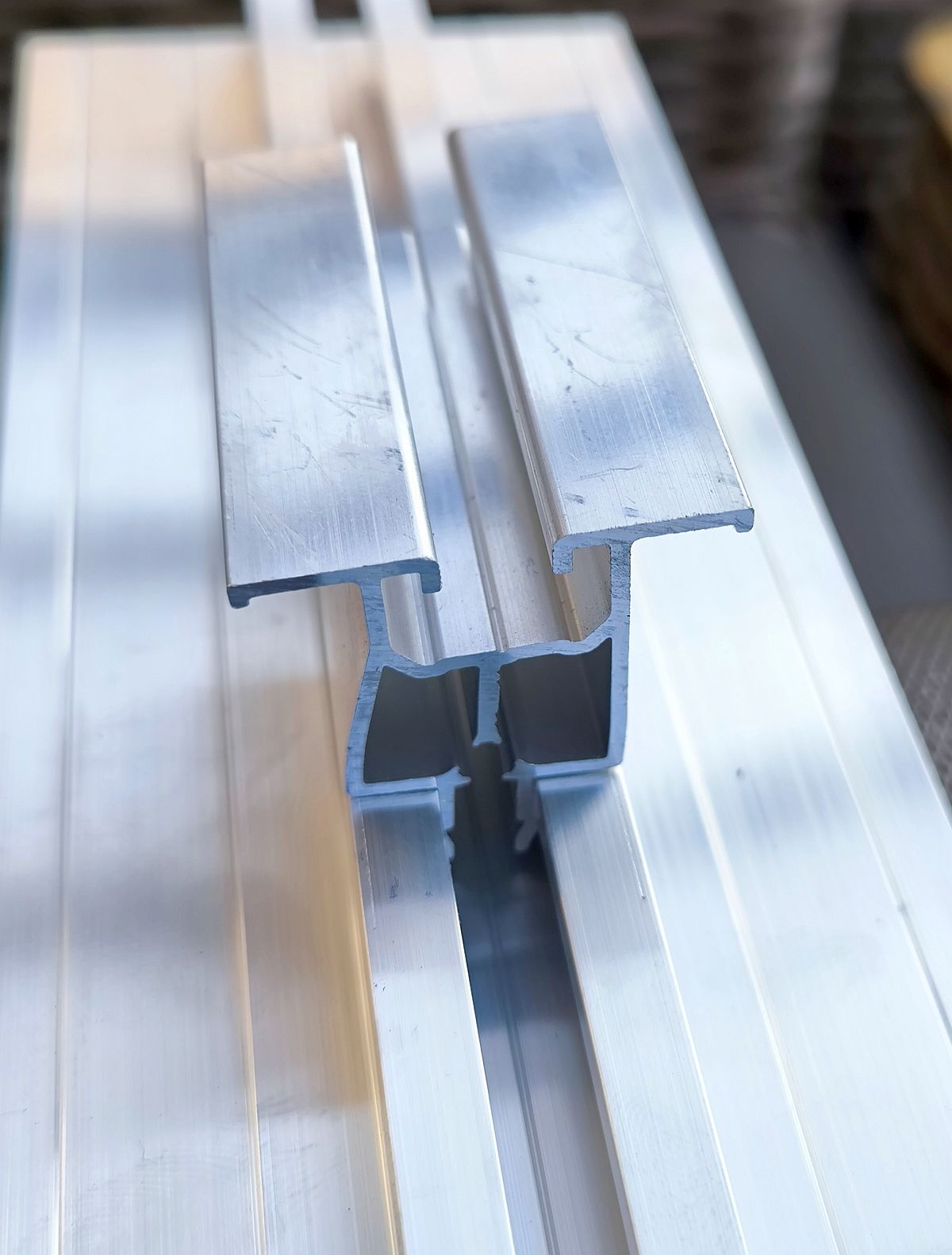 3° - 5° Leichterhöhung für Trapezblech – Winkeleinsatz für Trapezblechbrücke Solar