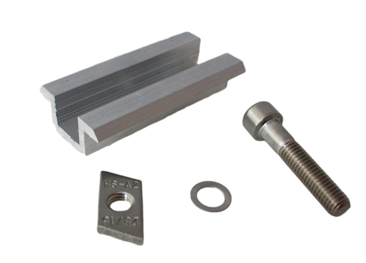 Solar Mittelklemme.  Rahmenhöhe 30mm - 50mm. Set mit Schraube/Schiebemutter